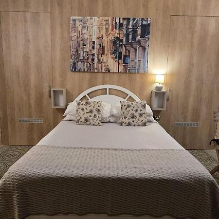 ואלטה Servants' Quarters Studio Apartment מראה חיצוני תמונה