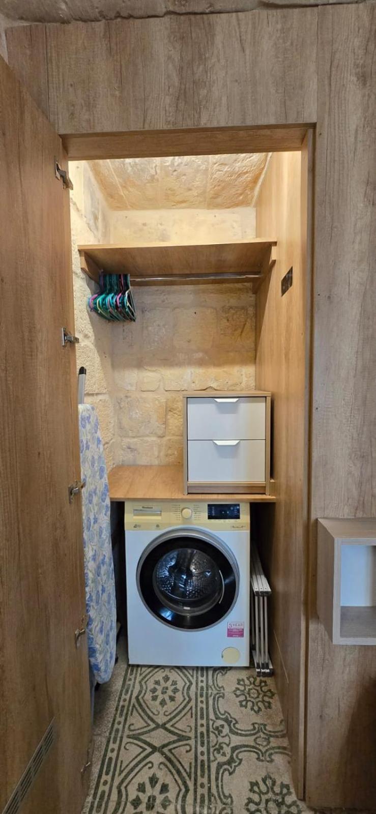 ואלטה Servants' Quarters Studio Apartment מראה חיצוני תמונה